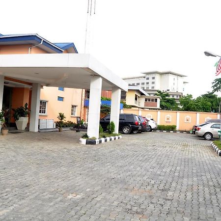Primal Hotel Isaac John Gra Ikeja Exterior foto