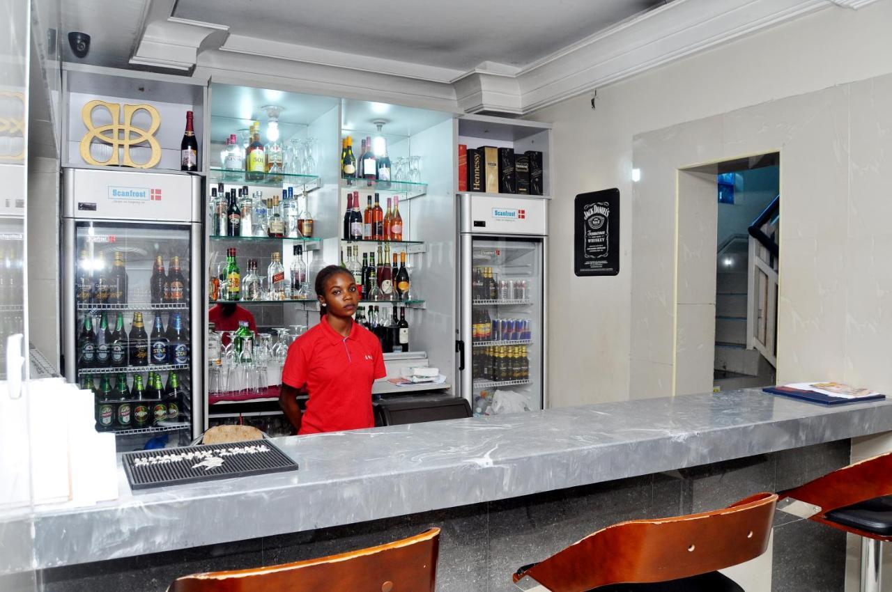 Primal Hotel Isaac John Gra Ikeja Exterior foto