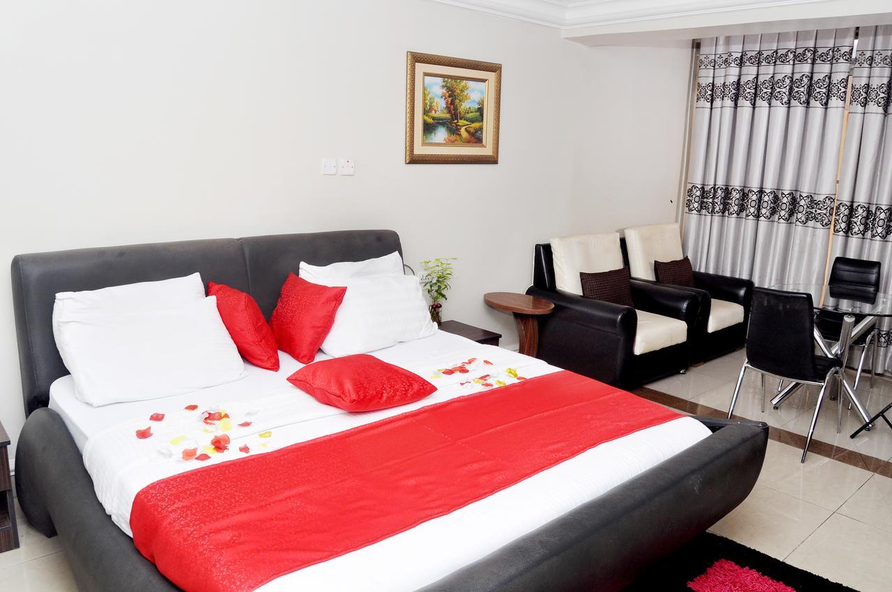 Primal Hotel Isaac John Gra Ikeja Exterior foto